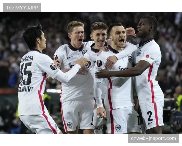 本赛季德甲场均进球数达3.2个,为近十年最高